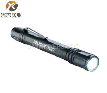 派力肯(PELICAN)1920戰術強光電筒